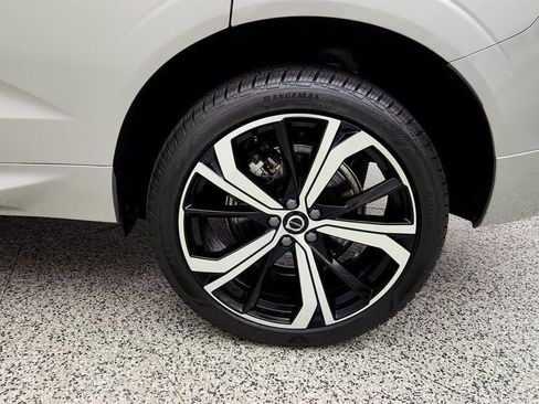 Used 2025 Volvo XC60 B5 Ultra w/ Climate Package AWD/4WD image 9