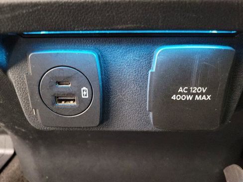 Used 2021 Ford F150 Lariat w/ Equipment Group 502A High image 18