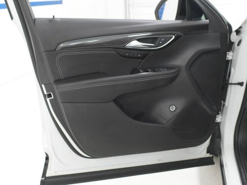 Used 2022 Buick Envision Essence w/ Sport Touring Package FWD image 22