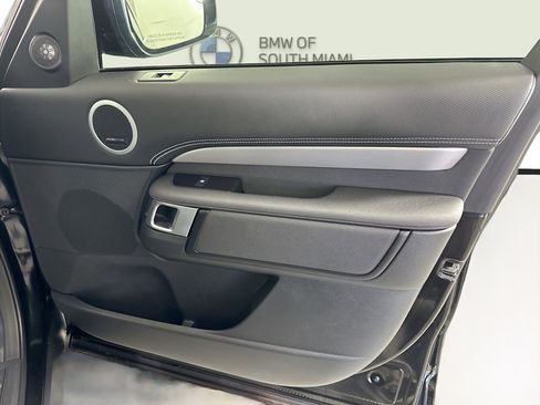 Used 2024 Land Rover Discovery Dynamic SE image 33