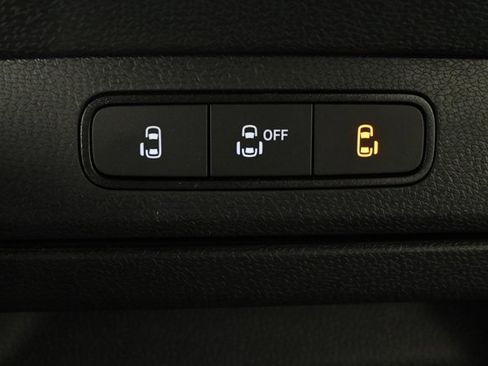 New 2025 Volkswagen ID. Buzz Pro S image 27