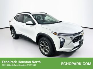 Used 2025 Chevrolet Trax LT FWD video 1