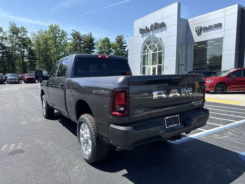 New 2026 RAM 2500 Big Horn AWD/4WD image 12