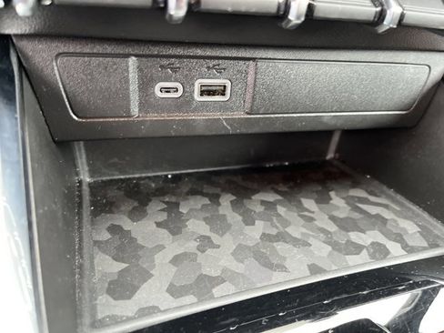 Used 2025 GMC Canyon Elevation w/ Convenience Package image 22