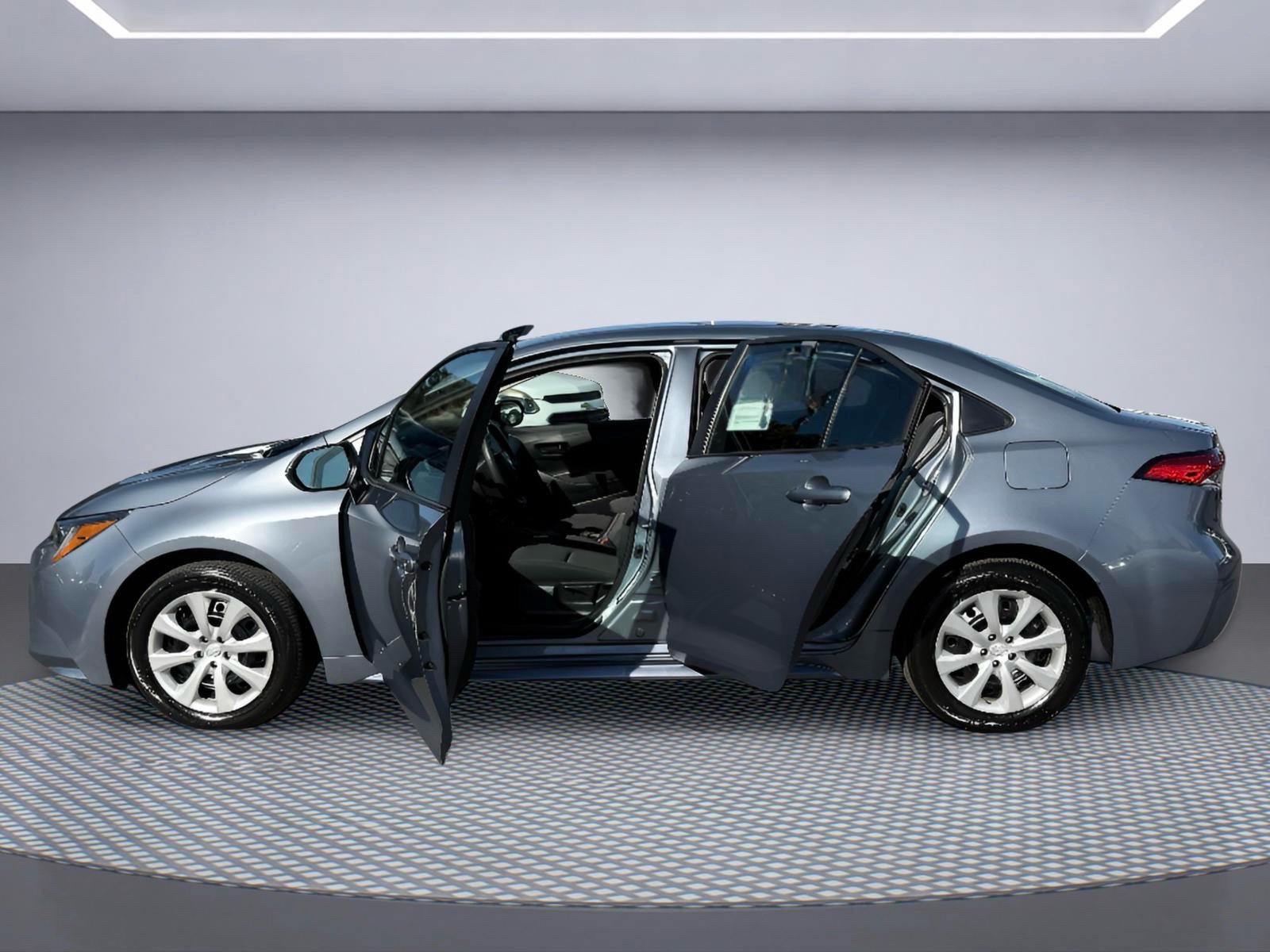 Used 2025 Toyota Corolla LE FWD image 10
