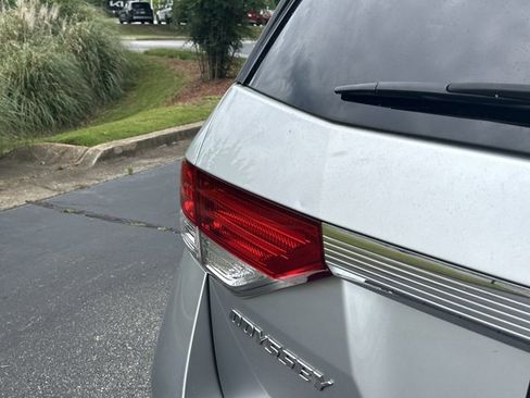 Used 2014 Honda Odyssey EX-L image 22