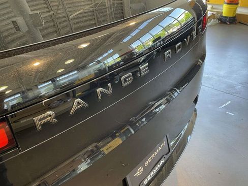 Used 2024 Land Rover Range Rover Sport AWD/4WD image 9