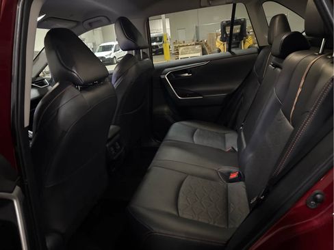 Used 2024 Toyota RAV4 Adventure AWD/4WD image 8
