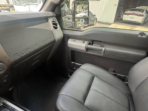 Used 2016 Ford F250 Lariat w/ Chrome Package AWD/4WD image 18