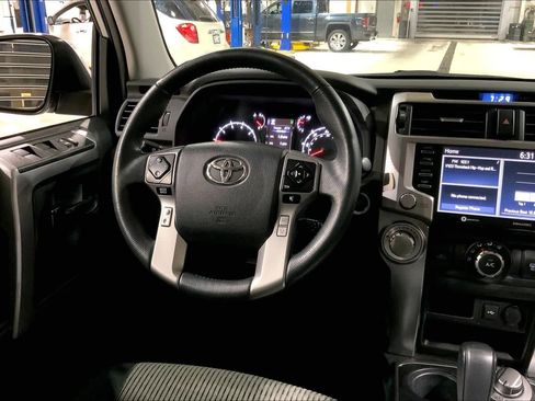 Used 2024 Toyota 4Runner SR5 image 6