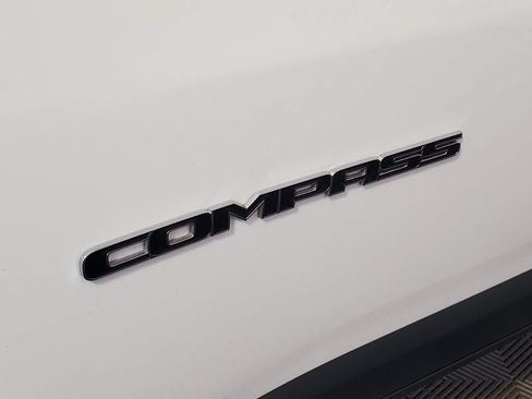Used 2023 Jeep Compass Limited AWD/4WD image 29