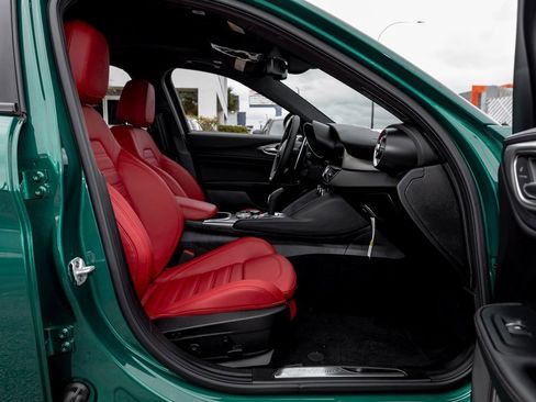 New 2025 Alfa Romeo Giulia w/ Veloce Package Rwd image 36