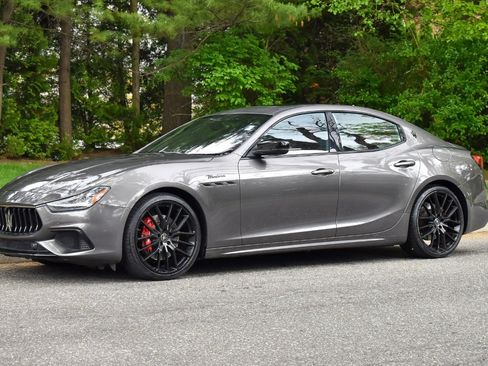 Used 2022 Maserati Ghibli Modena Q4 AWD/4WD image 3