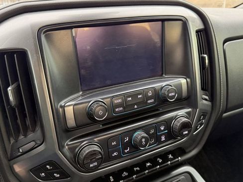 Used 2017 Chevrolet Silverado 1500 LTZ Z71 w/ LTZ Plus Package image 4