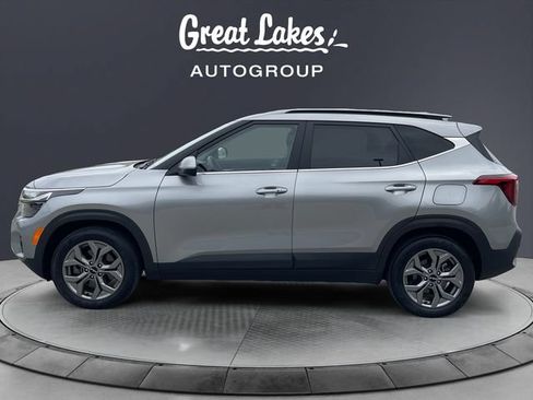 Used 2024 Kia Seltos S AWD/4WD image 2