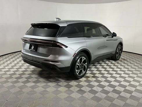 Used 2025 Lincoln Nautilus Premier w/ Jet Appearance Package image 4