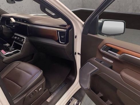 Used 2023 GMC Sierra 1500 Denali AWD/4WD image 21