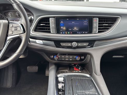 Used 2024 Buick Enclave Essence w/ LPO, Floor Liner Package AWD/4WD image 21