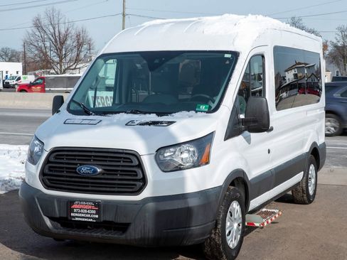Used 2018 Ford Transit 150 XL image 6