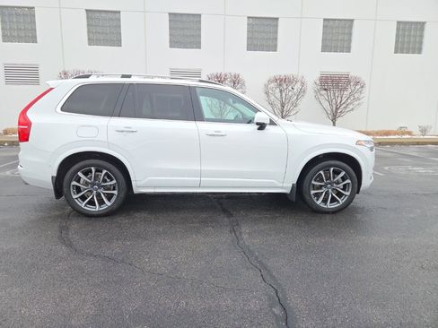 Used 2019 Volvo XC90 T6 Momentum image 9