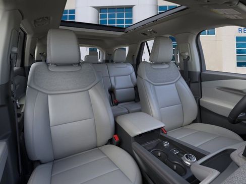 New 2026 Ford Explorer Active w/ Active Comfort Package image 10