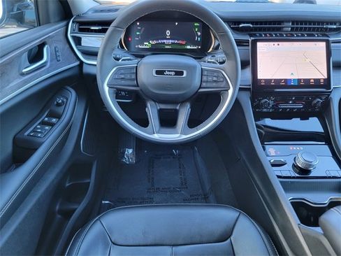 Certified 2024 Jeep Grand Cherokee Limited 4xe image 31