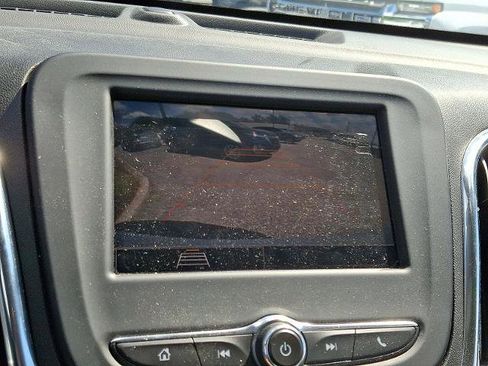 Certified 2022 Chevrolet Equinox LS image 18