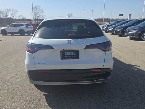 Used 2024 Honda HR-V EX-L image 8