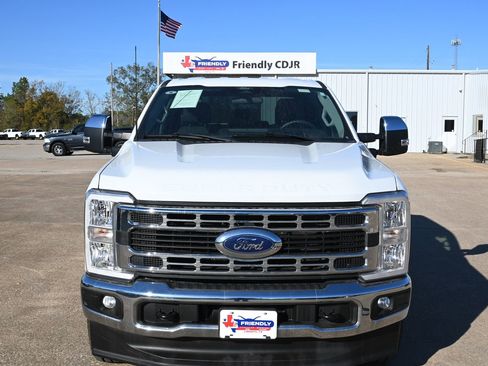 Used 2024 Ford F250 XLT image 6