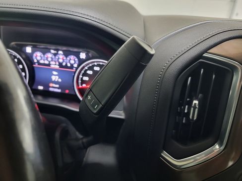 Used 2019 Chevrolet Silverado 1500 High Country w/ Technology Package image 17