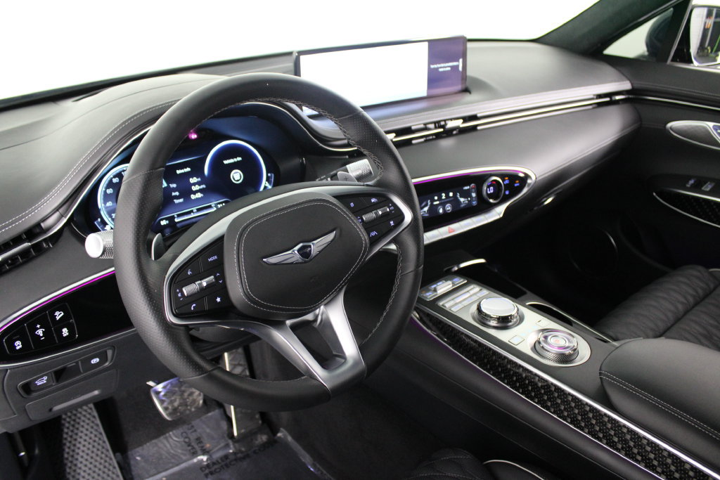 Used 2024 Genesis GV70 3.5T Sport w/ Sport Prestige Package AWD/4WD image 17