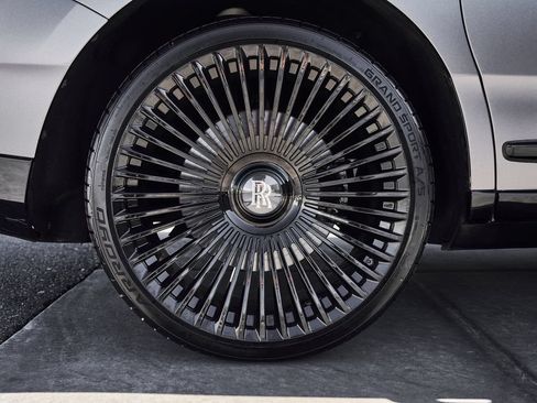 Used 2020 Rolls-Royce Cullinan AWD/4WD image 21