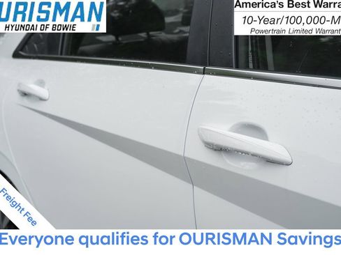 New 2025 Hyundai Elantra Limited image 12