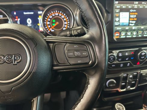 Used 2022 Jeep Gladiator Sport AWD/4WD image 18