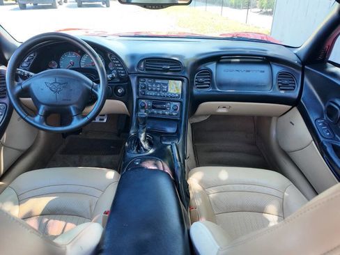 Used 2002 Chevrolet Corvette Coupe w/ Preferred Equipment Group2 image 12