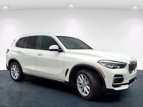 Used 2023 BMW X5 xDrive40i w/ Premium Package AWD/4WD image 5