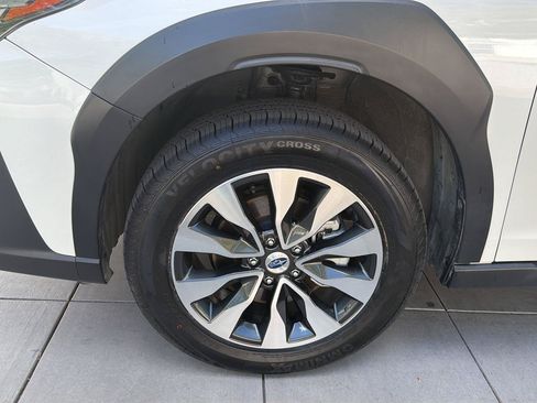 Used 2023 Subaru Outback Limited AWD/4WD image 10