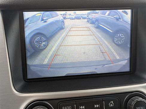 Used 2020 GMC Yukon XL SLT w/ HD Trailering Package image 24