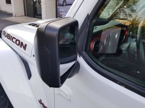 Used 2021 Jeep Wrangler Unlimited Rubicon w/ Dual Top Group AWD/4WD image 19