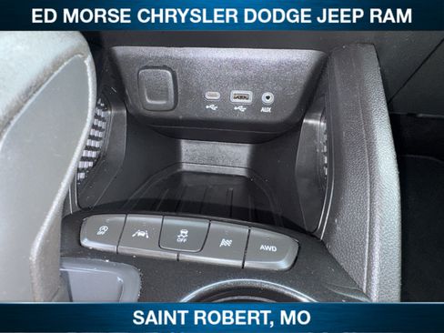 Used 2021 Chevrolet TrailBlazer LT w/ Convenience Package AWD/4WD image 17