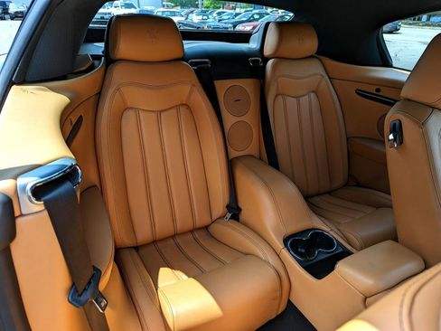Used 2011 Maserati GranTurismo Convertible RWD image 32