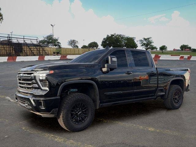 Used 2024 Chevrolet Silverado 2500 High Country w/ High Country Premium Package AWD/4WD image 5