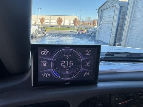 Used 2005 Chevrolet Silverado 2500 LT w/ Heavy-Duty Power Package image 22