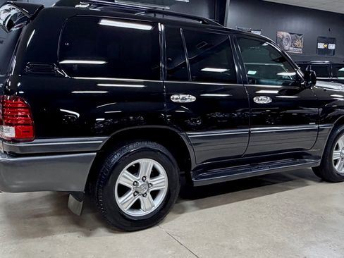 Used 2007 Lexus LX 470 4WD w/ Limited Edition image 11