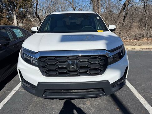 Certified 2023 Honda Passport EX-L image 2