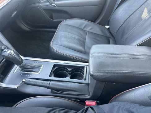 Used 2012 Lincoln MKZ image 25