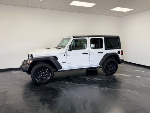 Used 2023 Jeep Wrangler Unlimited Sport AWD/4WD image 19
