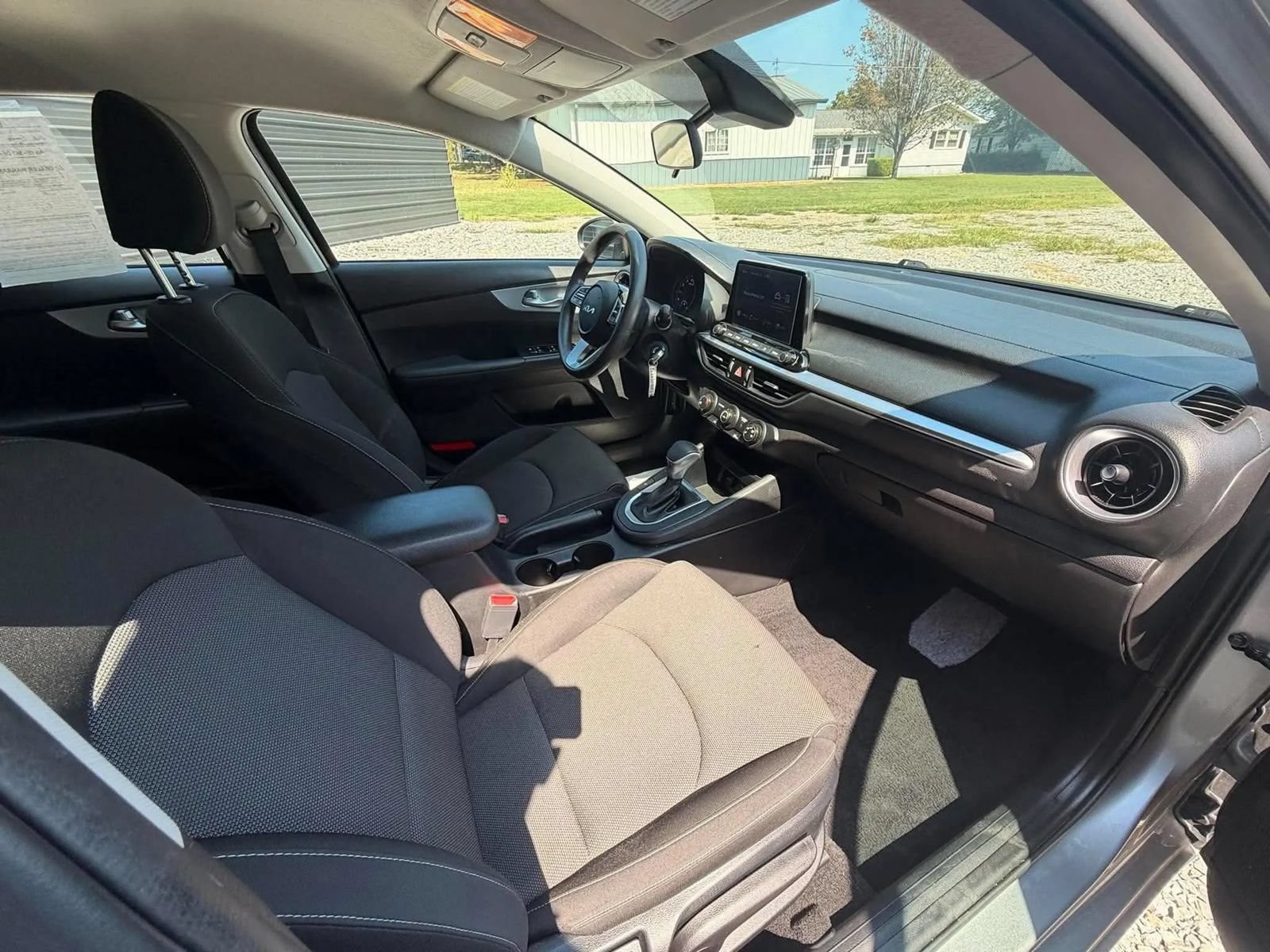 Used 2023 Kia Forte LXS FWD image 10