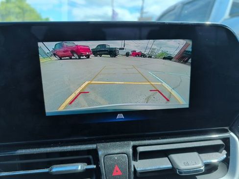 Used 2025 Chevrolet TrailBlazer LT AWD/4WD image 22