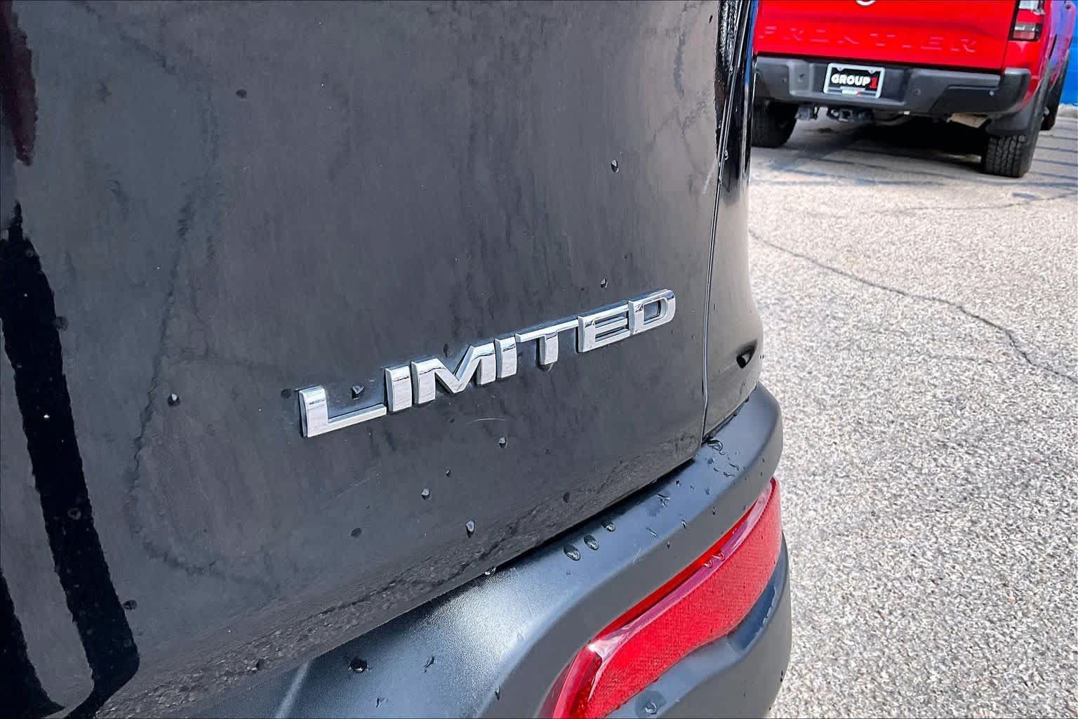 Used 2015 Jeep Cherokee Limited AWD/4WD image 31